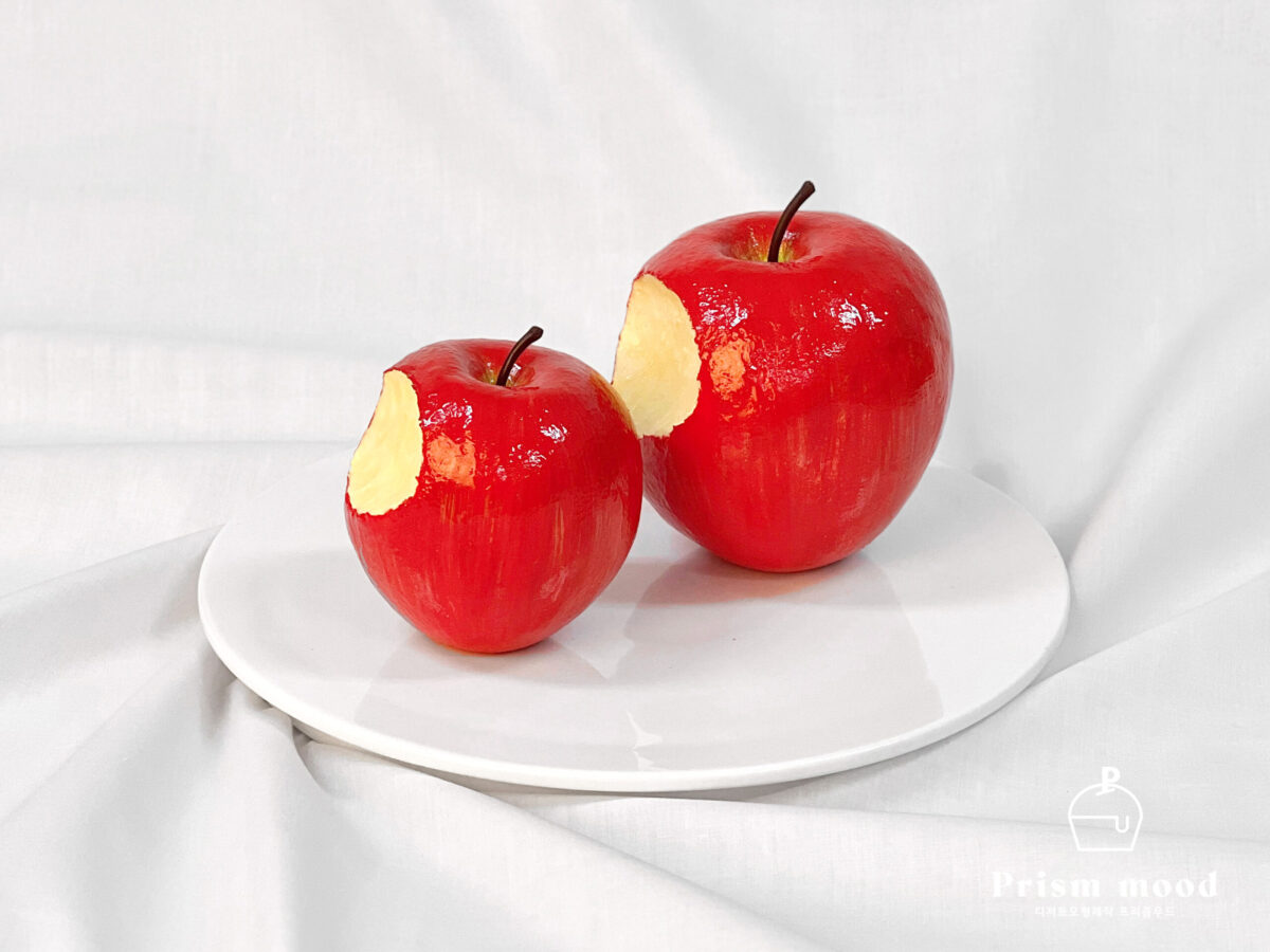 한입 베어문 사과 과일 모형