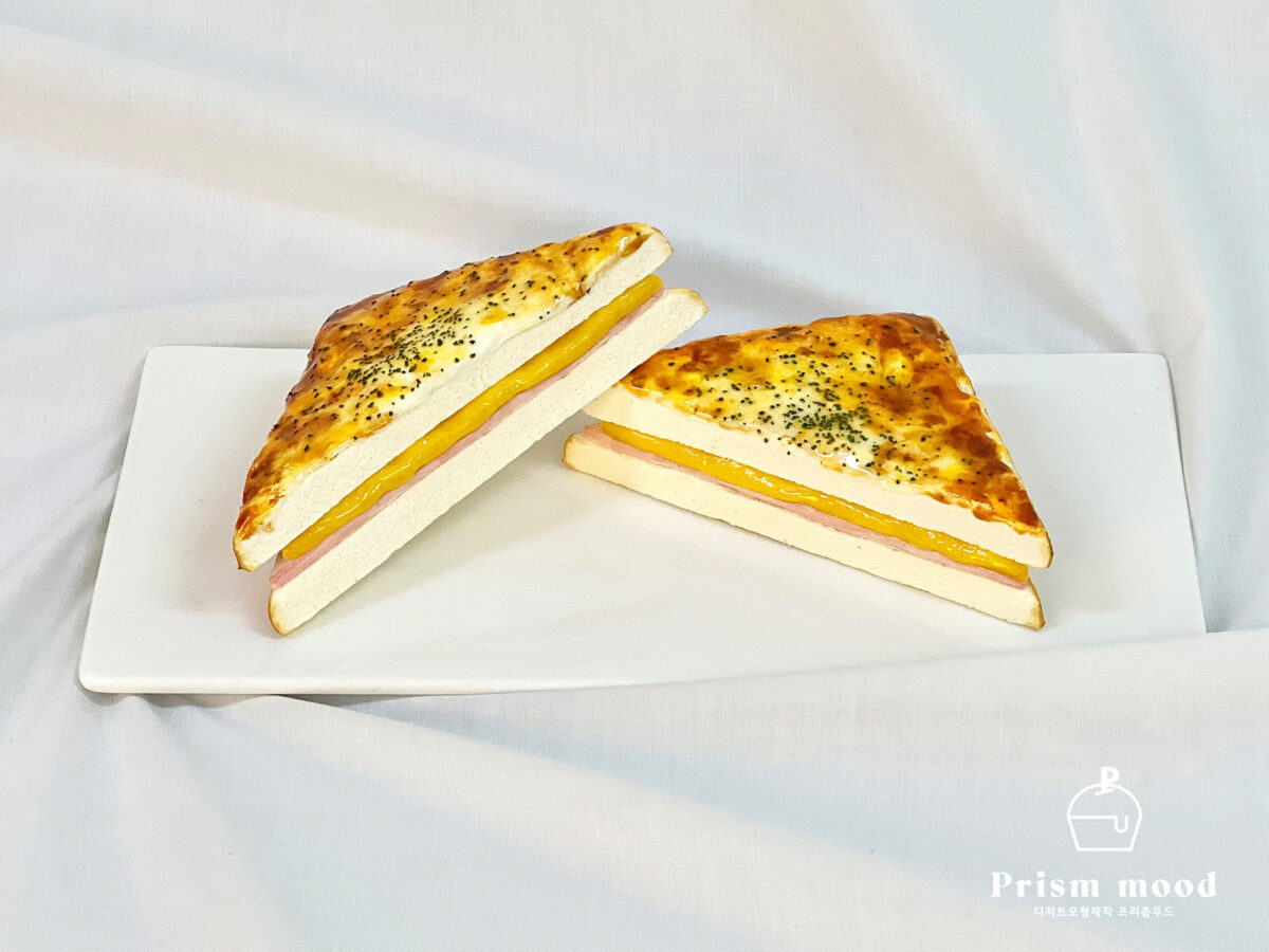 크로크무슈 토스트 모형