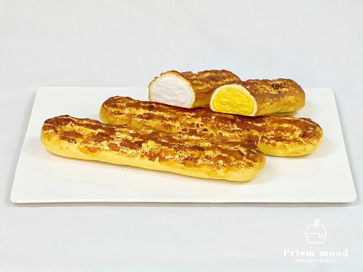 플레인 커스터드 크로칸슈 모형