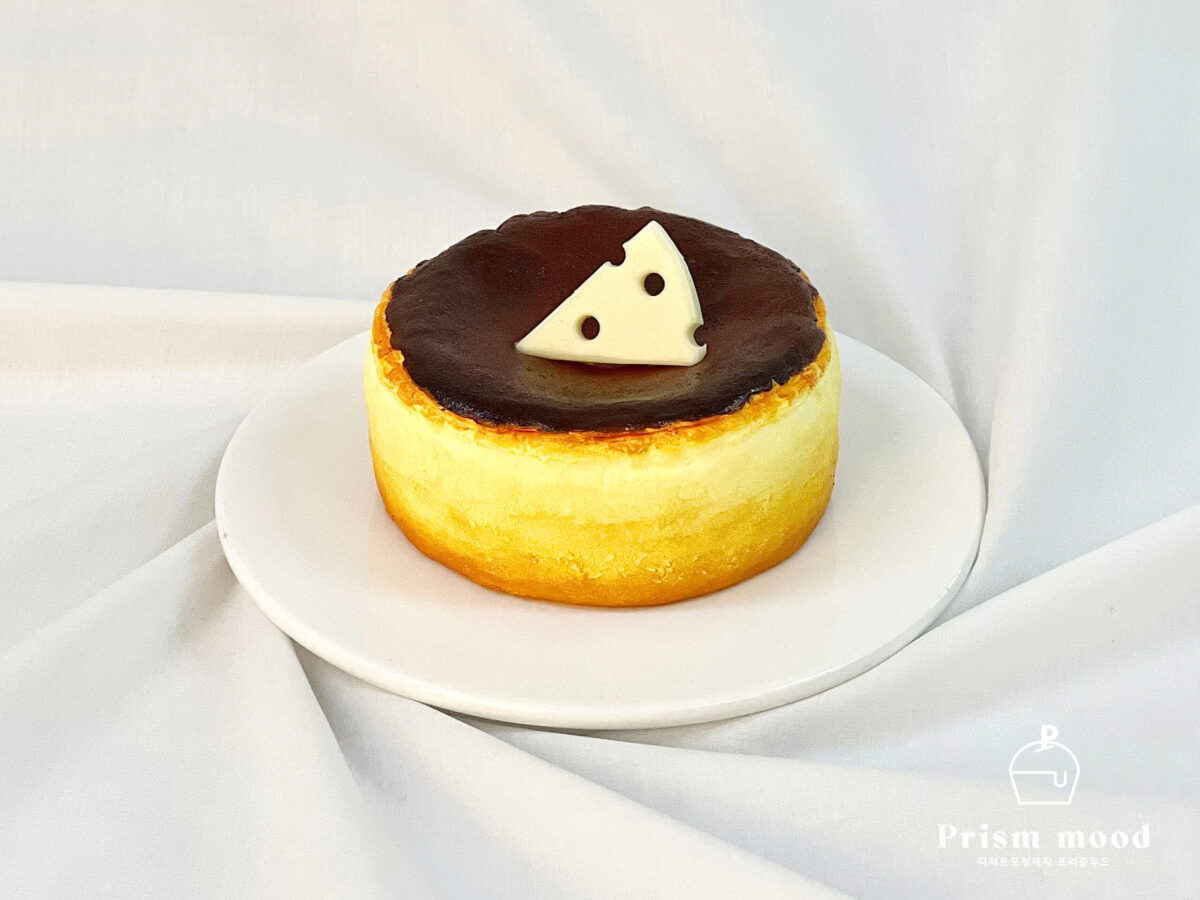 번트 바스크 치즈케이크 모형