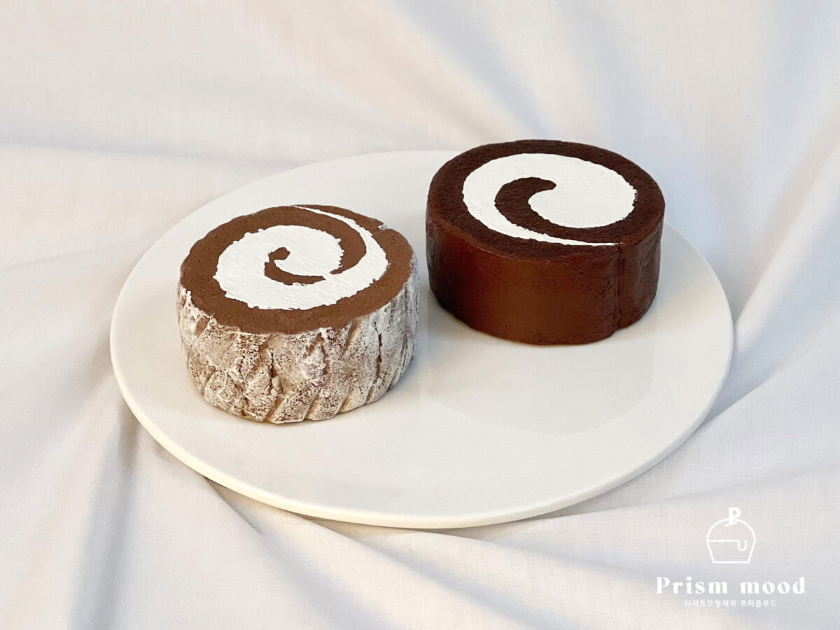 홍차 초코 롤케이크 모형